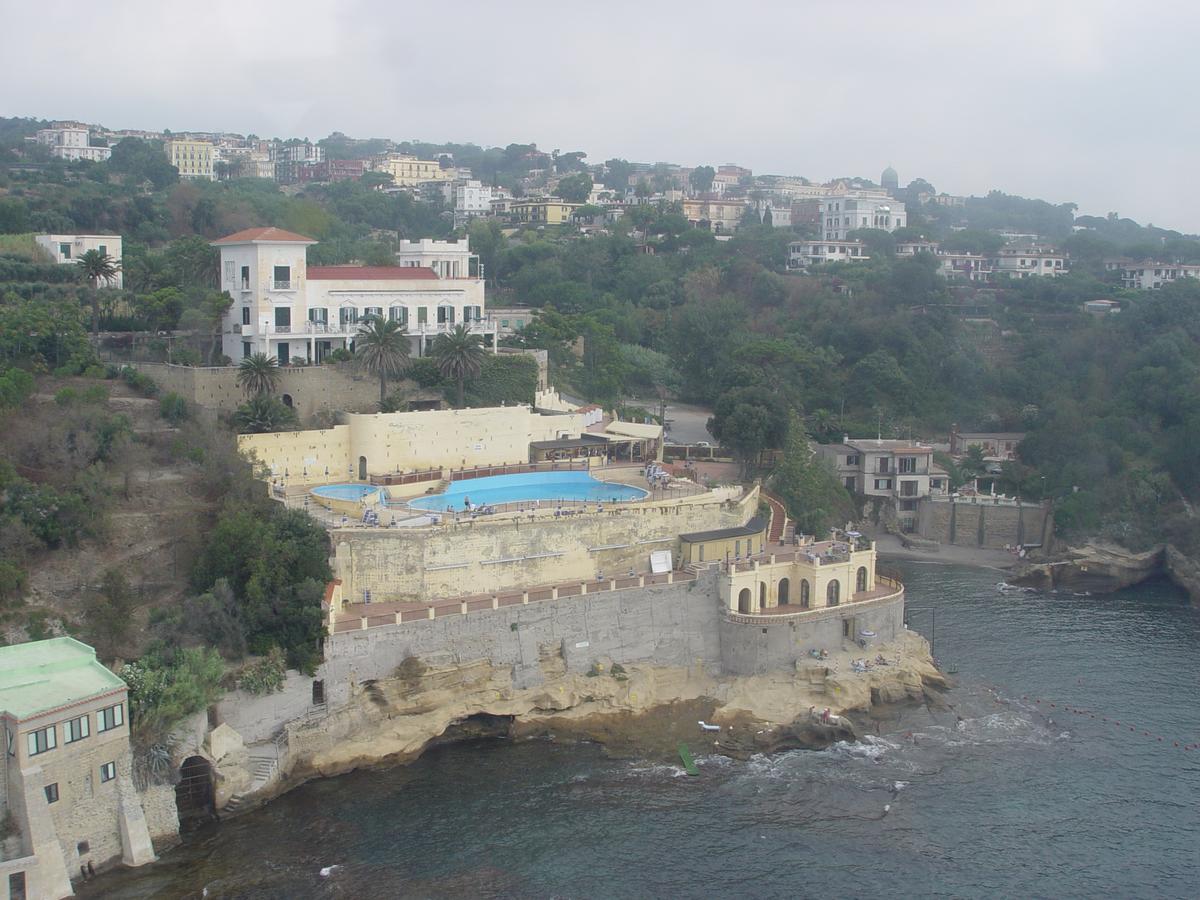 B&B A Casa Di Grazia Napels Buitenkant foto